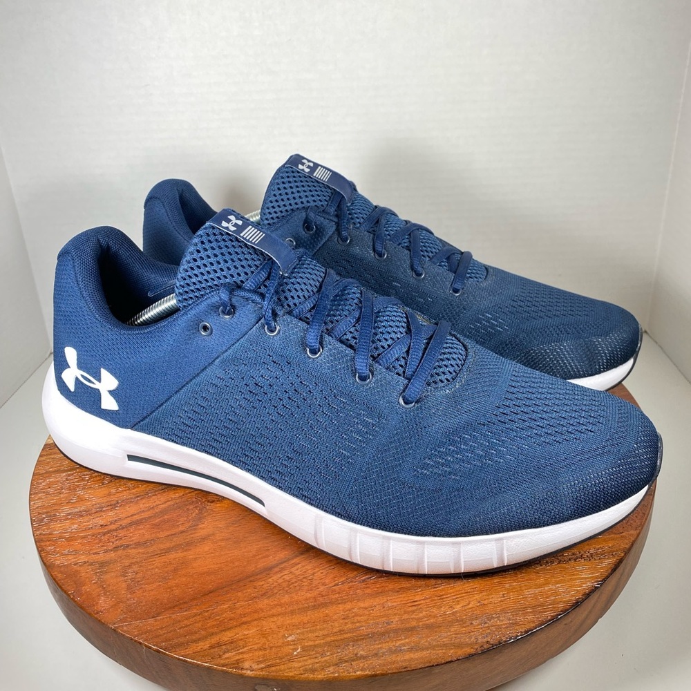 Under Armour Micro G Pursuit